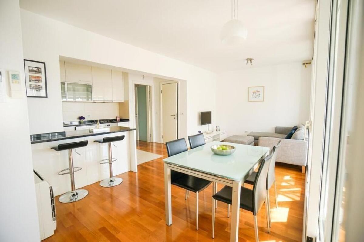 Apartment Zara White Kültér fotó